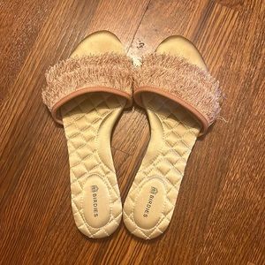 Blush fringe birdies 7.5 excellent condition